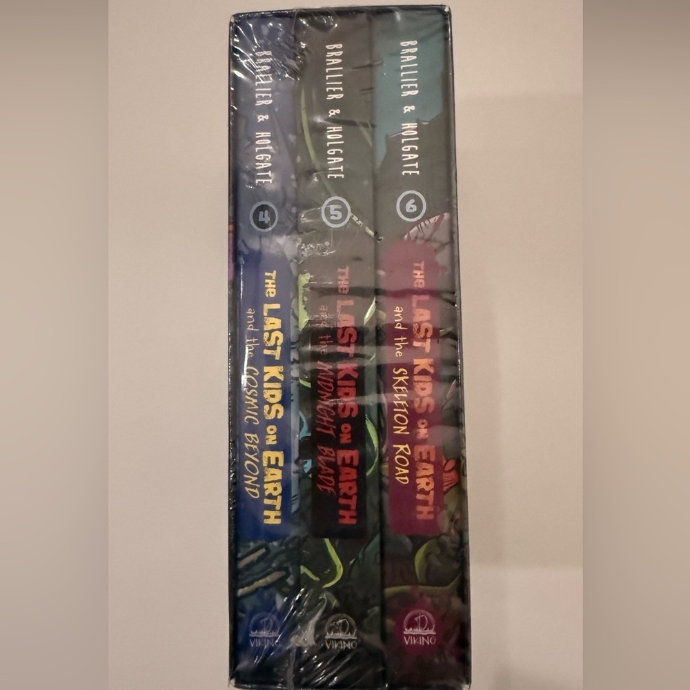 The Last Kids on Earth Book Set by - Multicolor